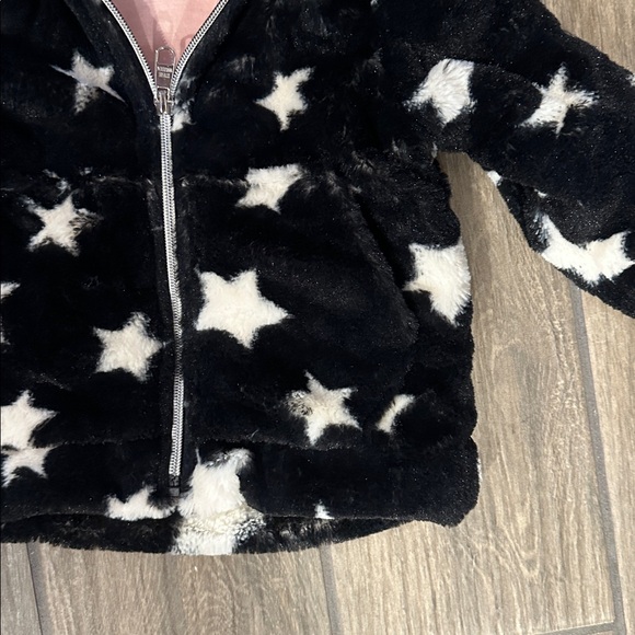 Steve Madden Baby Size 12M Black and White Star Jacket. Furry with cotton lining - Picture 3 of 8